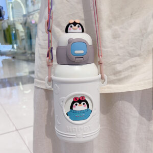 0200 binh nuoc giu nhiet co day deo cheo cuc de thuong 520ml 1 1