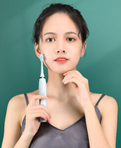 0112 ban chai dien danh rang kem 3 dau dung pin