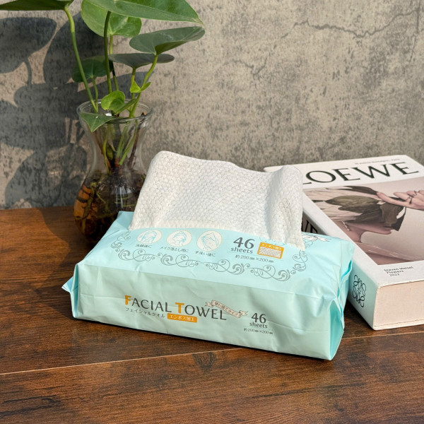 Gói 46 khăn mặt khô dùng 1 lần Komoda 20x20cm