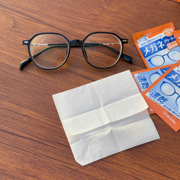 Giấy lau kính mắt chống mờ, chống lóa