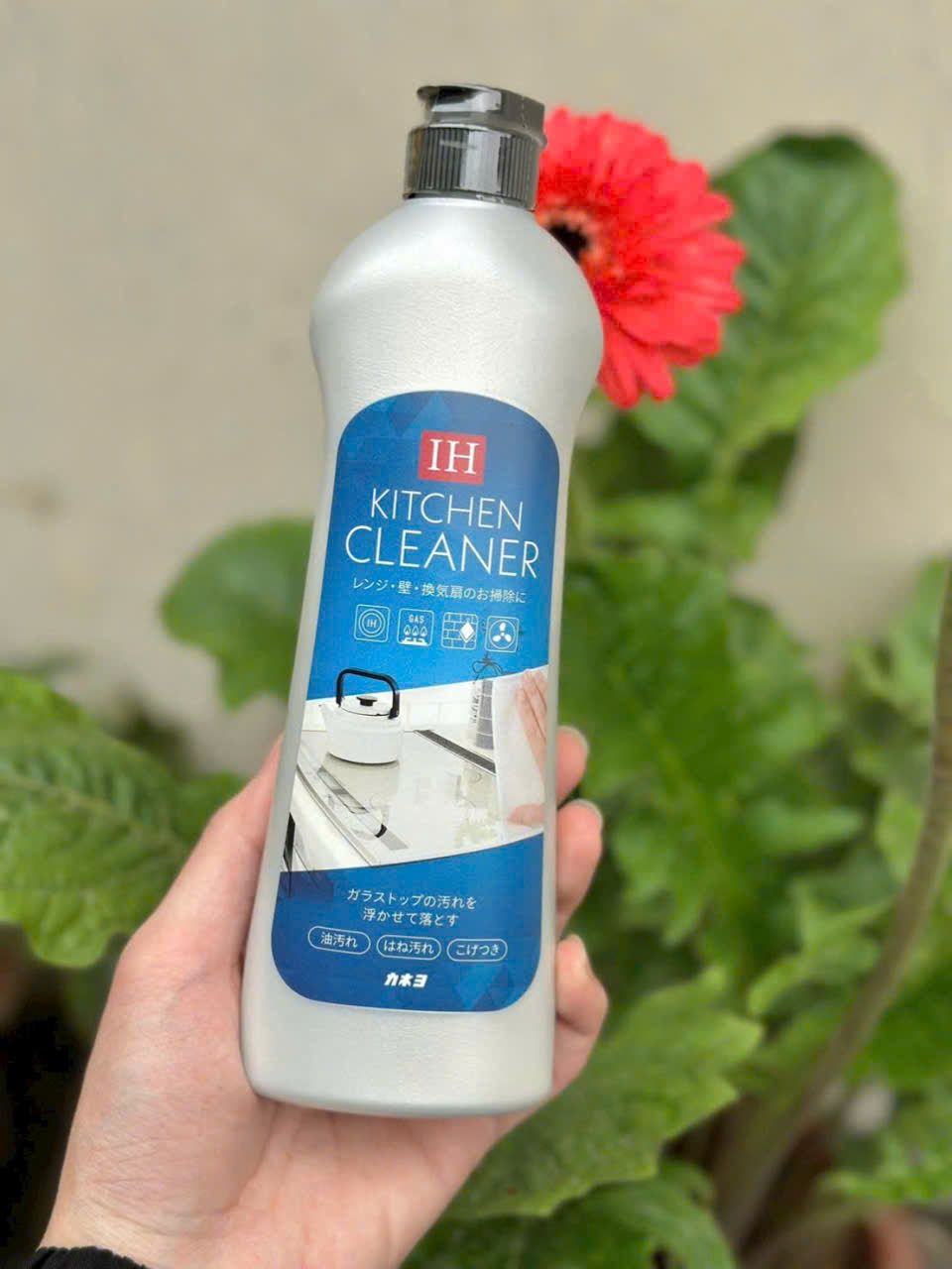 Chai tẩy bếp từ IH Cleaner Kaneyo Nhật 400gr